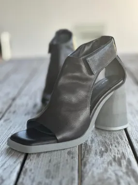 Puro Secret Shoes High Gloss